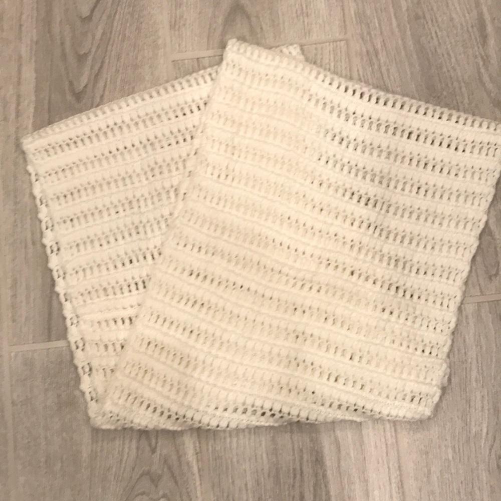 Victoria’s Secret Knit scarf